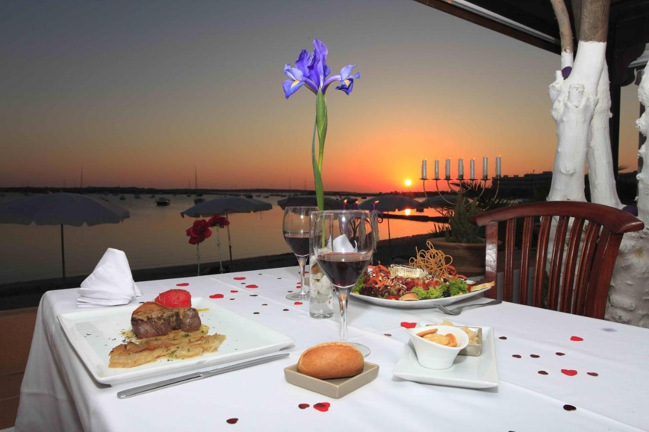 Hostal La Savina ลาซาวีนา ภายนอก รูปภาพ