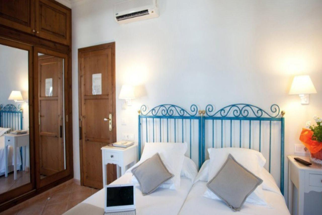 Hostal La Savina ลาซาวีนา ภายนอก รูปภาพ