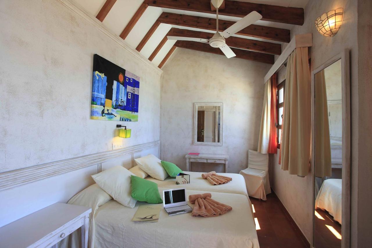 Hostal La Savina ลาซาวีนา ภายนอก รูปภาพ