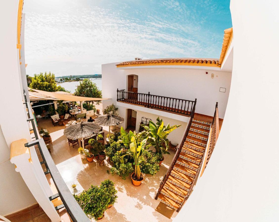 Hostal La Savina ลาซาวีนา ภายนอก รูปภาพ