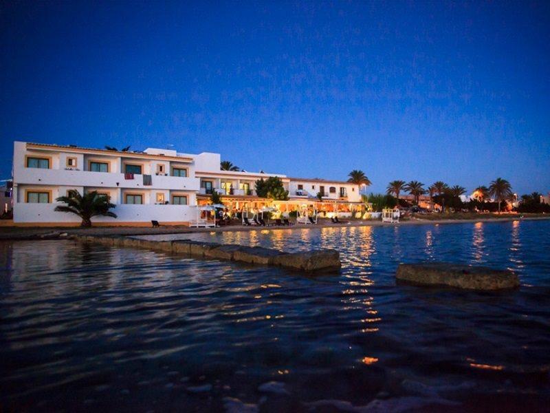 Hostal La Savina ลาซาวีนา ภายนอก รูปภาพ